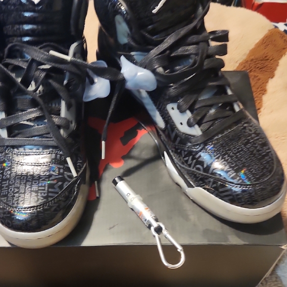 Jordan 5 Dorenbecher  Black and White High-Top Sneakers. awesome pair main image 9